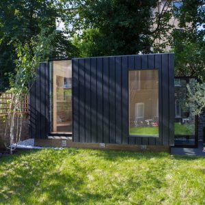 Shadow-Shed_Garden-Pavilion_Neil-Dusheiko-Architects_blackened-timber_cedar_London_UK
